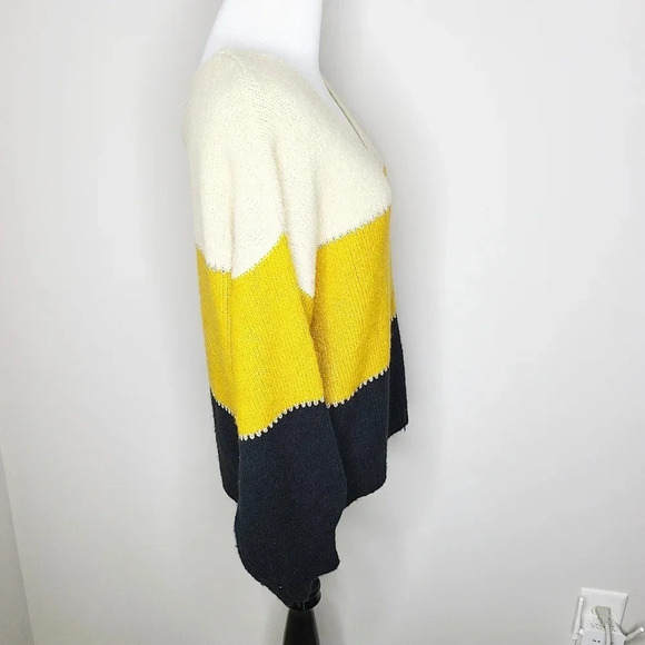 NWT Elan Colorblock V-neck Sweater S - Picture 4 of 8